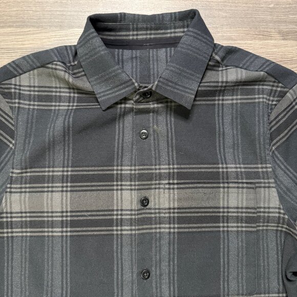 Lululemon Men’s Mason Peak Flannel Shirt - Black/Grey - Picture 3 of 6